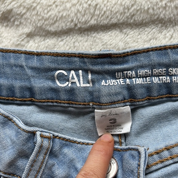 Joy Denim Cali Ultra High Rise Light Blue Skinny Distress Jeans Size 03 - Picture 7 of 9